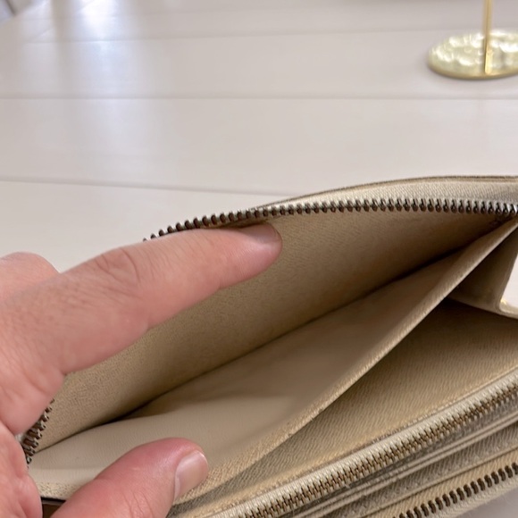 Louis Vuitton LV Damier Azure Long Zippy Wallet - Picture 10 of 15